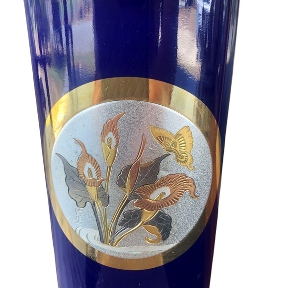 Vintage Chokin blue lily 24k gold lined vase butterfly florals beautiful gift - Picture 2 of 7